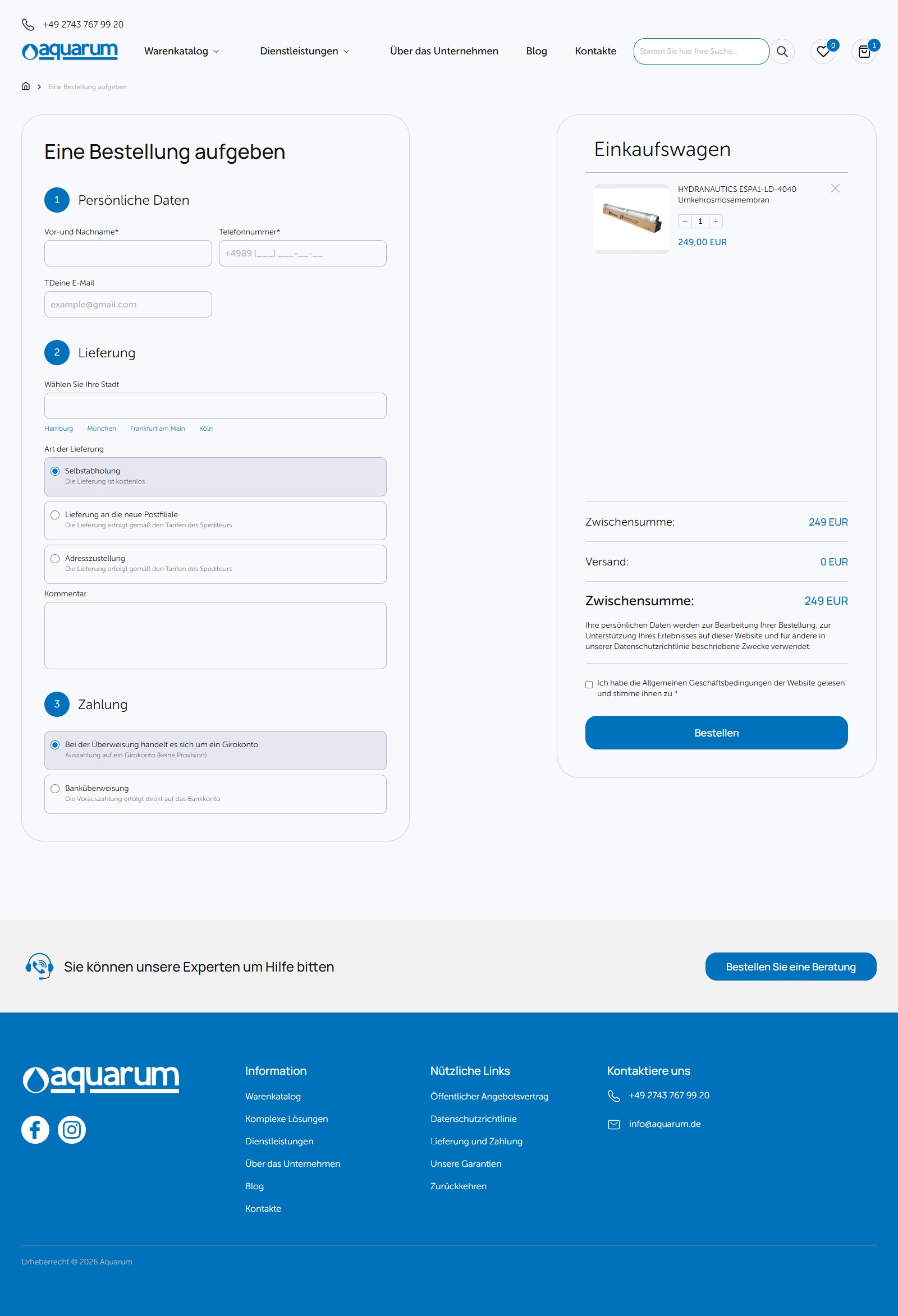 Aquarum checkout: 3-секційна форма (Persönliche Daten / Lieferung / Zahlung) з міським автокомплітом і 4 quick-chip-містами Hamburg/München/Frankfurt/Köln, праворуч мінікошик з ESPA1-LD-4040 на 249 EUR і кнопка Bestellen